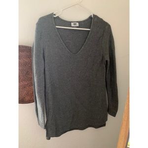 Old Navy V-Neck Sweater